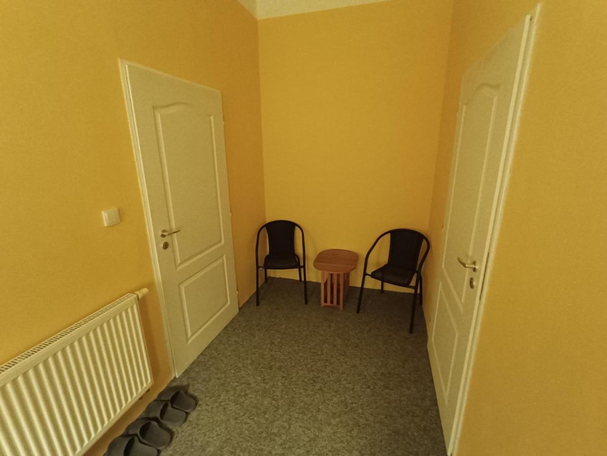 Apartman Horni Slavkov Hodinarstvi ภายนอก รูปภาพ
