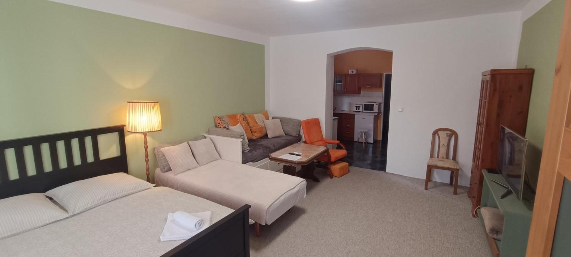 Apartman Horni Slavkov Hodinarstvi ภายนอก รูปภาพ